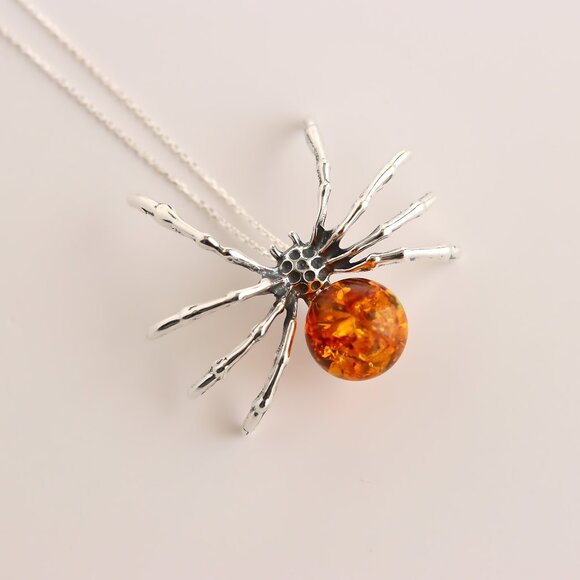 Baltic Amber Spider Necklace in 925 Sterling Silver - Picture 1 of 7